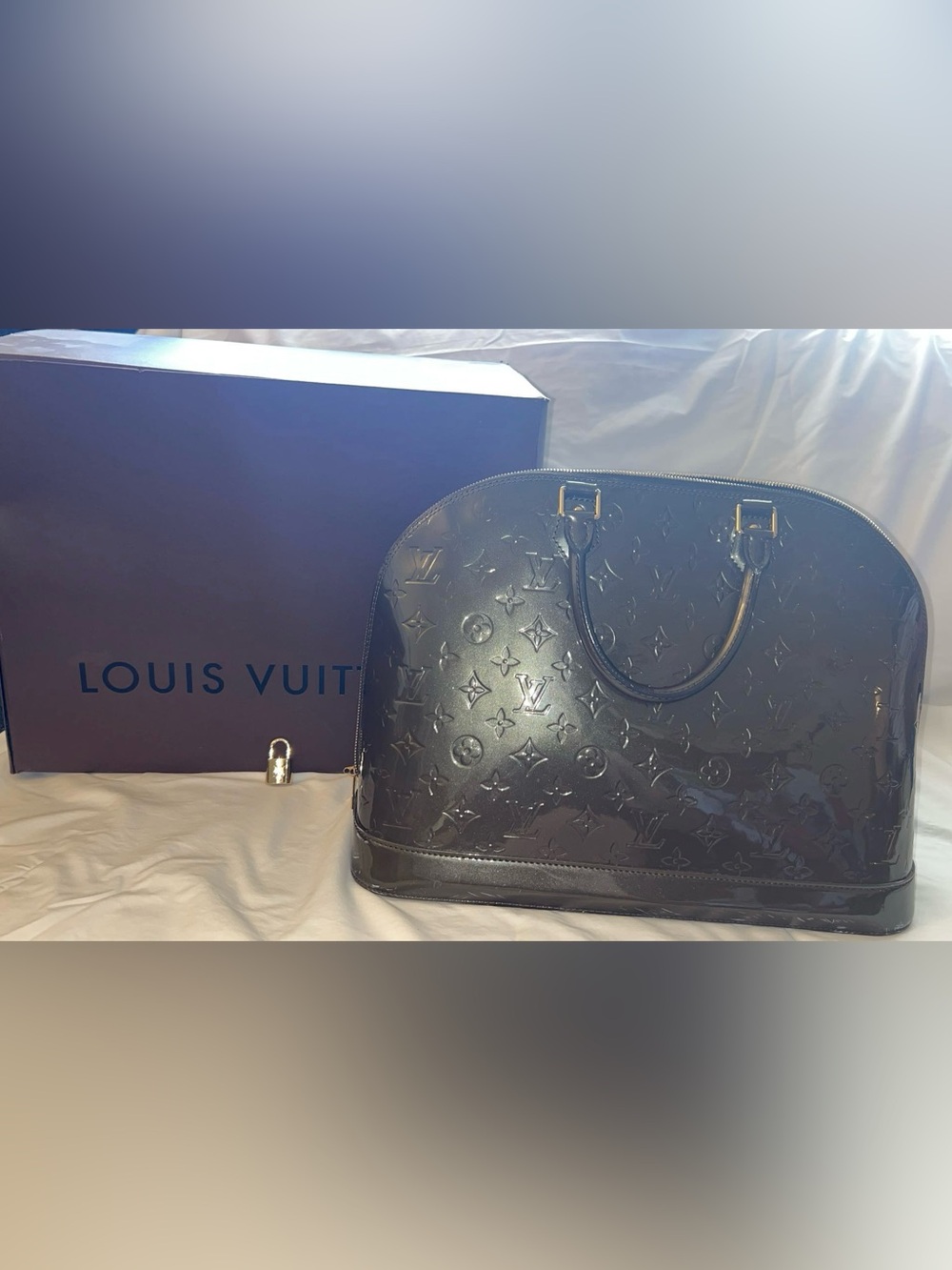 Louis Vuitton Black Vernis Alma hand bag rare vintage